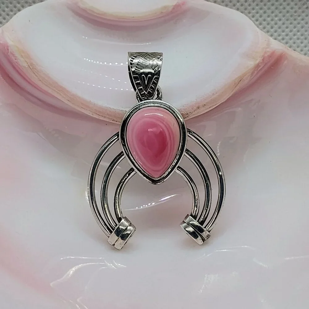 Handmade Sterling Silver Pink Conch Shell Naja Pendant Southwest Cowgirl - Picture 2 of 6